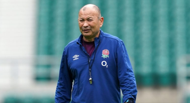 Eddie Jones pelea con fans por comentario de 'traidor'